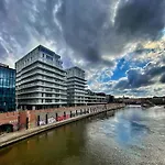 Piekny Apartament Nad Odra W Centrum Wroclawia
